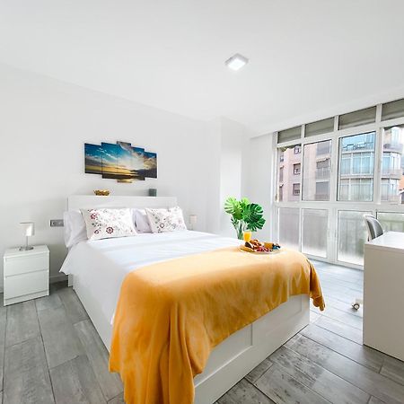 3 Rooms Y 3 Baths Y Aparcamiento Catedral Málaga Kültér fotó
