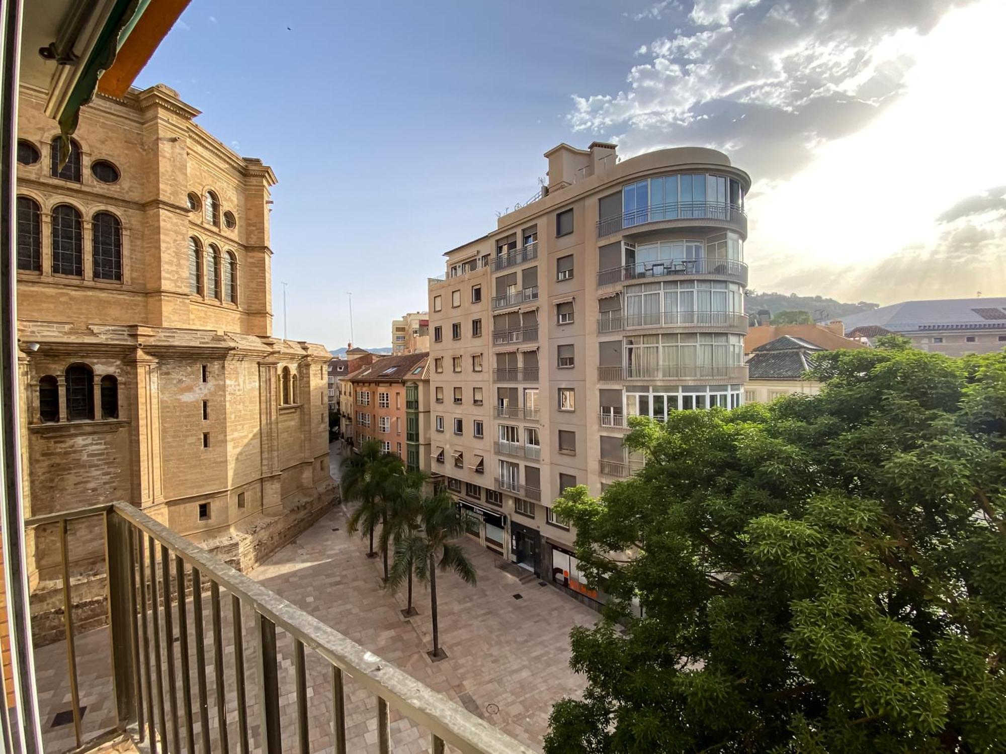 3 Rooms Y 3 Baths Y Aparcamiento Catedral Málaga Kültér fotó