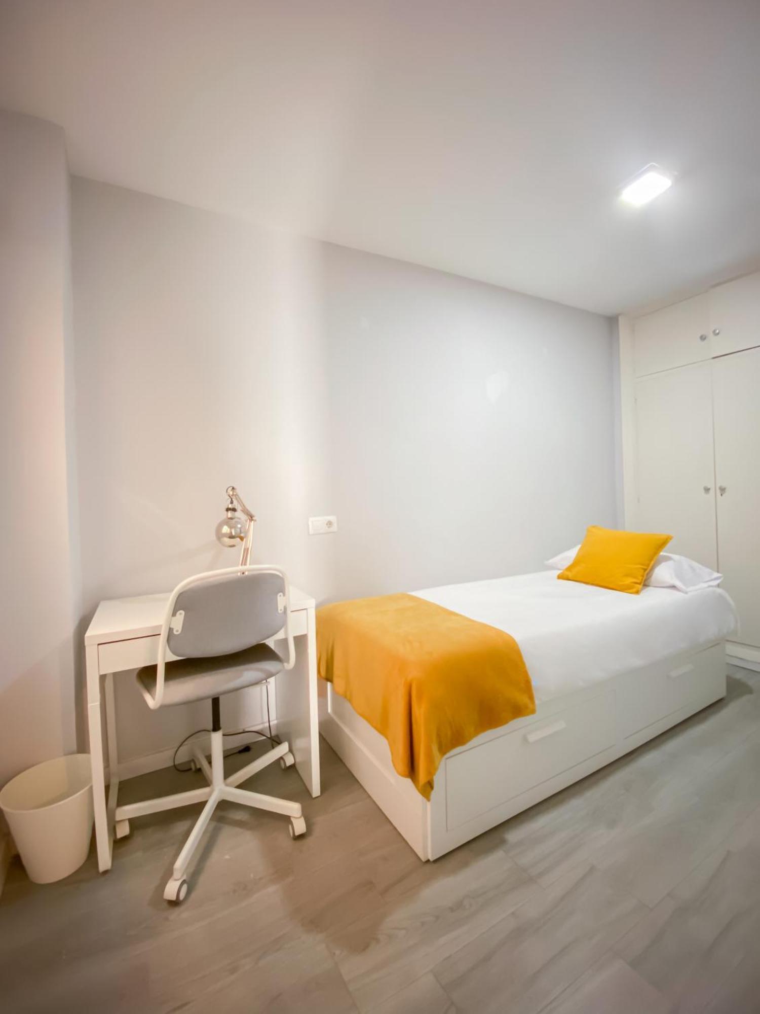 3 Rooms Y 3 Baths Y Aparcamiento Catedral Málaga Kültér fotó