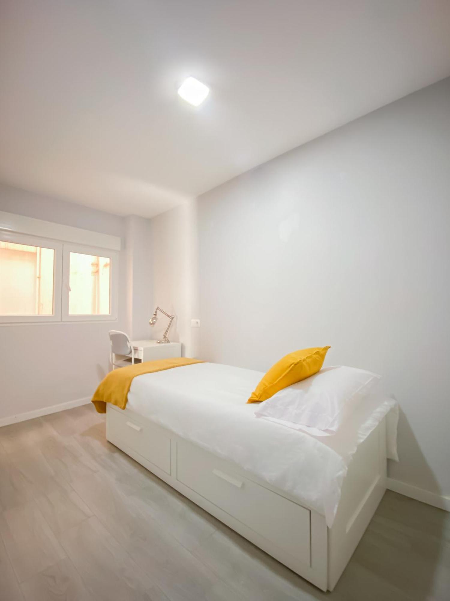 3 Rooms Y 3 Baths Y Aparcamiento Catedral Málaga Kültér fotó
