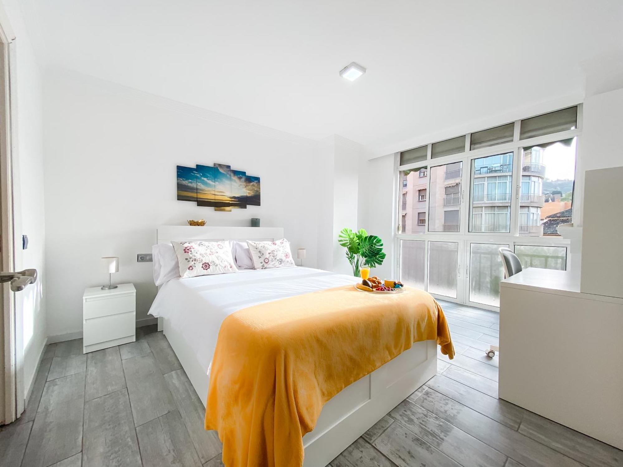 3 Rooms Y 3 Baths Y Aparcamiento Catedral Málaga Kültér fotó
